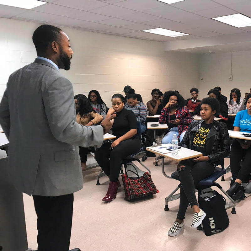 Justin Hansford Speaks to an Undergraduate Class